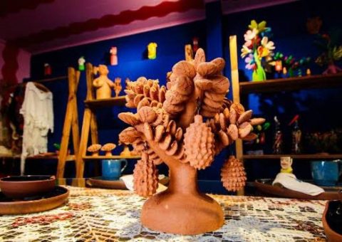 As capacitações são gratuitas e voltadas para artesãos formalizados com a Carteira Nacional do Artesão