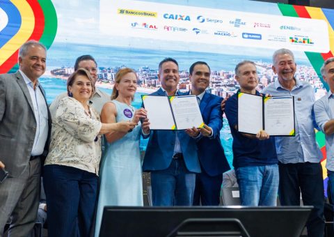 Caravana Federativa autoriza duplicação de rodovias e anuncia R$ 11 bilhões em obras para AL