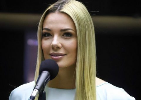 Fernanda Louback ficou conhecida. Aos 46 anos, a vereadora de Niterói pelo PL